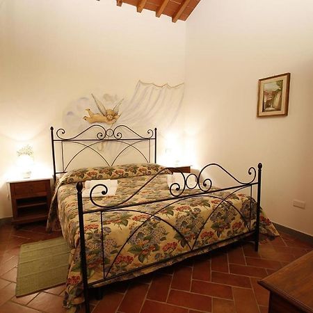 Gatto Bianco Tizzauli Villa Montespertoli Bagian luar foto